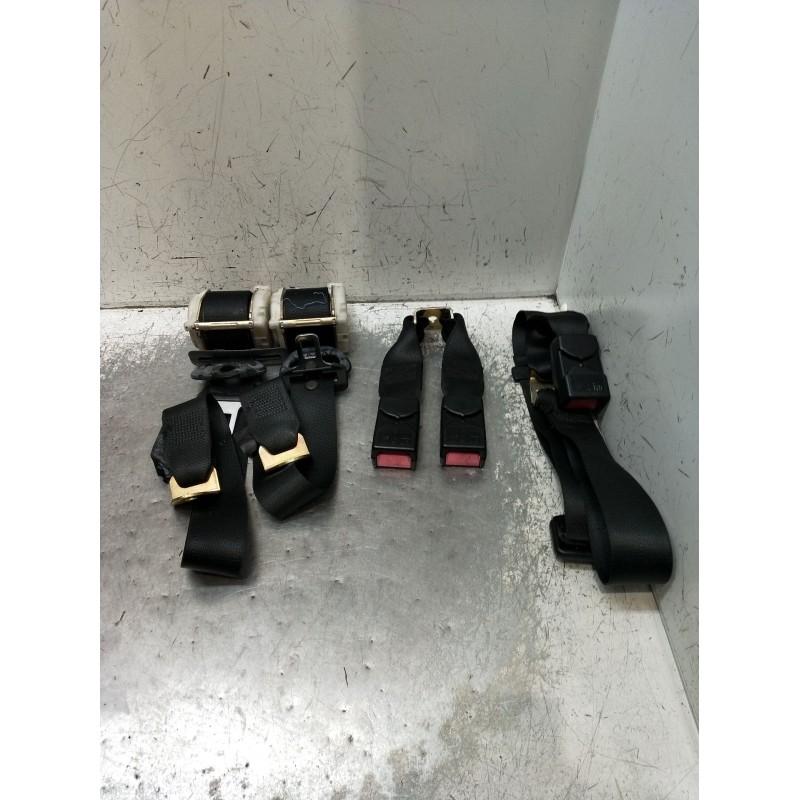 Recambio de juego cinturones trasero para opel corsa b (s93) 1.4 i (f08, f68, m68) referencia OEM IAM  5P 1997