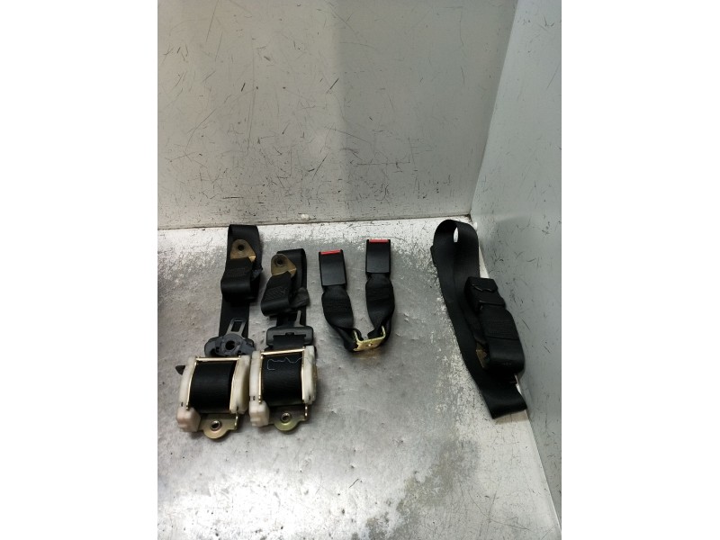 Recambio de juego cinturones trasero para opel corsa b (s93) 1.4 i (f08, f68, m68) referencia OEM IAM  5P 1997