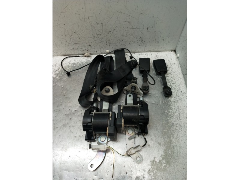 Recambio de juego cinturones delantero para nissan micra iii (k12) 1.5 dci referencia OEM IAM   2005