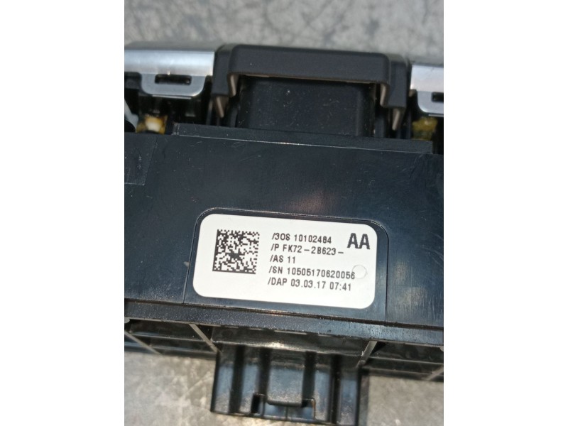 Recambio de mando multifuncion para peugeot 308 ii (lb_, lp_, lw_, lh_, l3_) 1.5 bluehdi 130 referencia OEM IAM 10102484 FK722B6