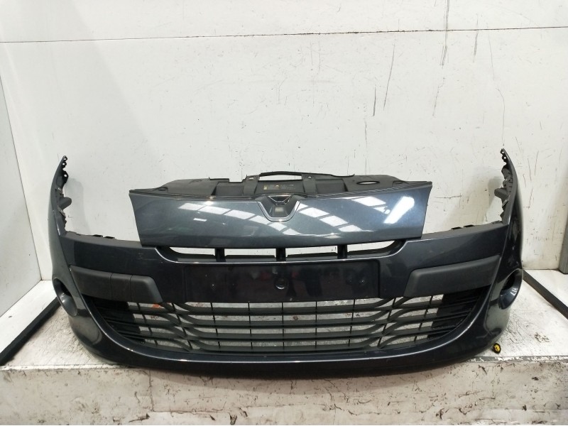 Recambio de paragolpes delantero para renault megane iii grandtour (kz0/1) 1.6 16v (kz0u, kz1b, kz1u) referencia OEM IAM   2008