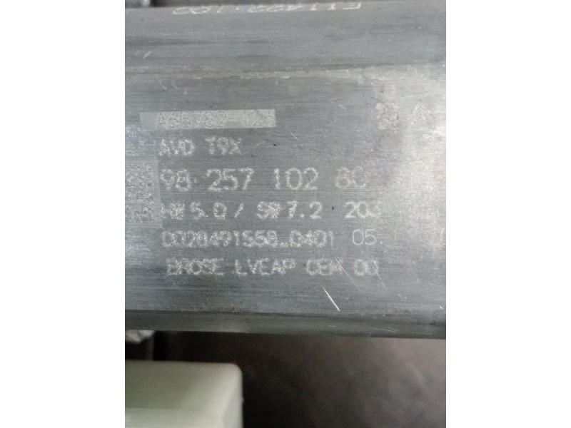 Recambio de elevalunas delantero derecho para peugeot 308 ii (lb_, lp_, lw_, lh_, l3_) 1.5 bluehdi 130 referencia OEM IAM 982571