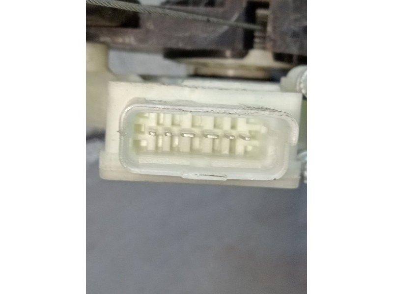 Recambio de elevalunas delantero izquierdo para peugeot 308 ii (lb_, lp_, lw_, lh_, l3_) 1.5 bluehdi 130 referencia OEM IAM 9825