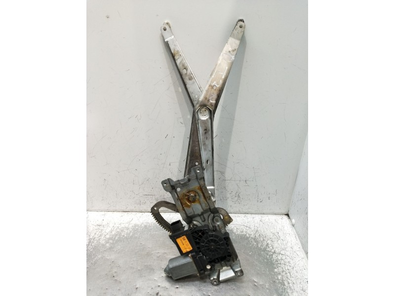 Recambio de elevalunas delantero izquierdo para opel corsa b (s93) 1.4 i (f08, f68, m68) referencia OEM IAM  5P 1997