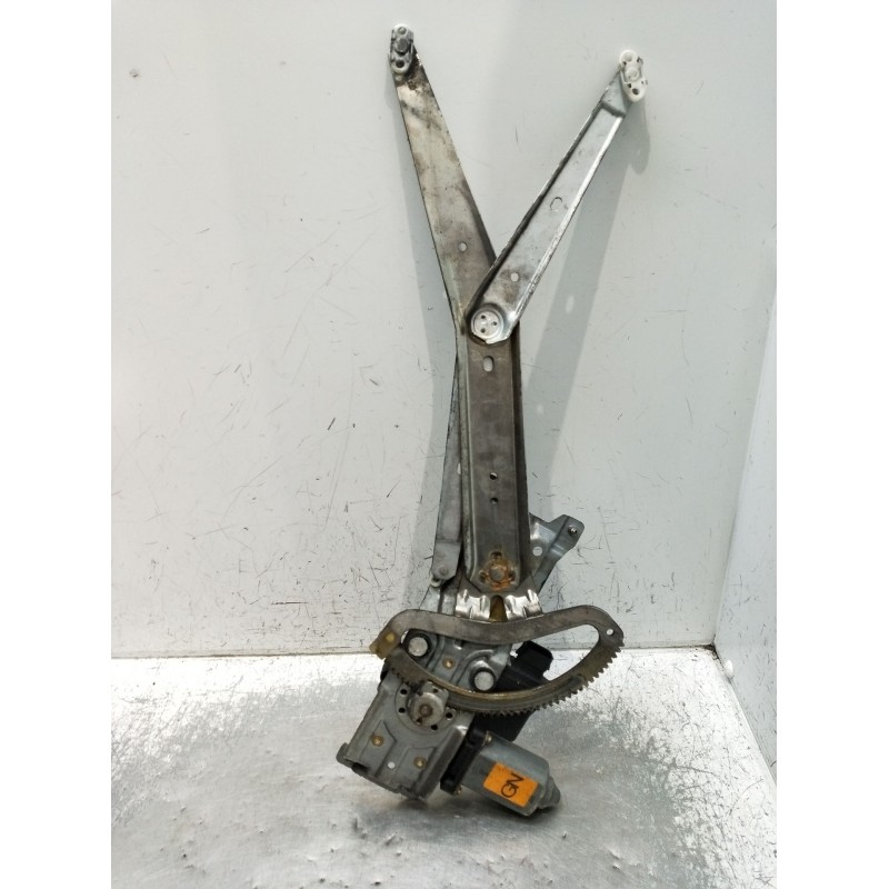 Recambio de elevalunas delantero izquierdo para opel corsa b (s93) 1.4 i (f08, f68, m68) referencia OEM IAM  5P 1997