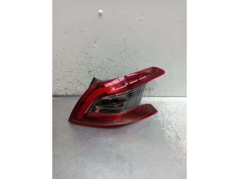 Recambio de piloto trasero derecho para peugeot 308 ii (lb_, lp_, lw_, lh_, l3_) 1.5 bluehdi 130 referencia OEM IAM 9823728580 8