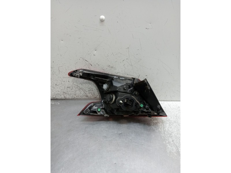 Recambio de piloto trasero derecho para peugeot 308 ii (lb_, lp_, lw_, lh_, l3_) 1.5 bluehdi 130 referencia OEM IAM 9823728580 8