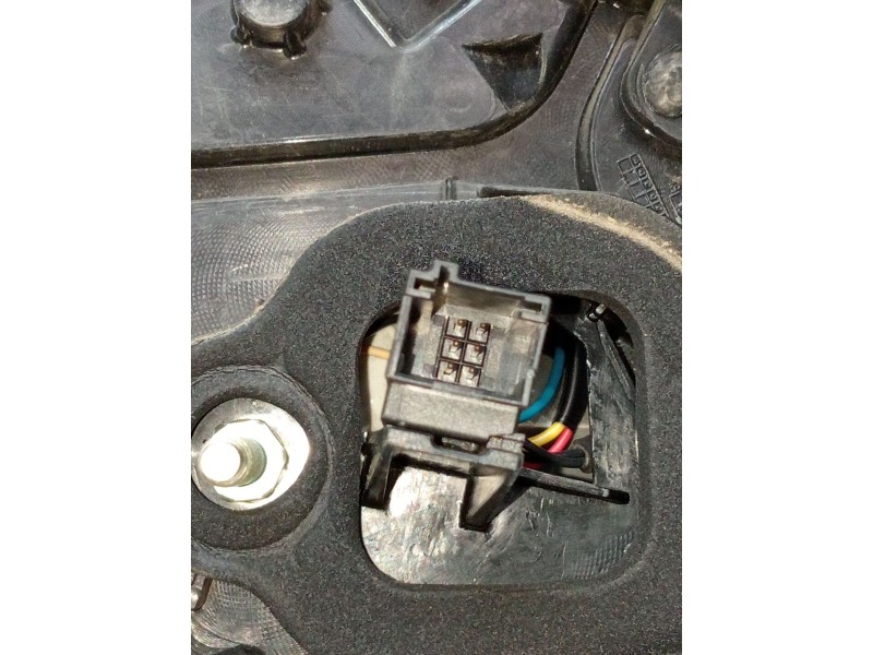 Recambio de piloto trasero derecho para peugeot 308 ii (lb_, lp_, lw_, lh_, l3_) 1.5 bluehdi 130 referencia OEM IAM 9823728580 8