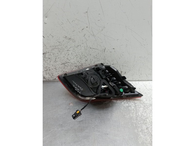 Recambio de piloto trasero derecho interior para peugeot 308 ii (lb_, lp_, lw_, lh_, l3_) 1.5 bluehdi 130 referencia OEM IAM 967