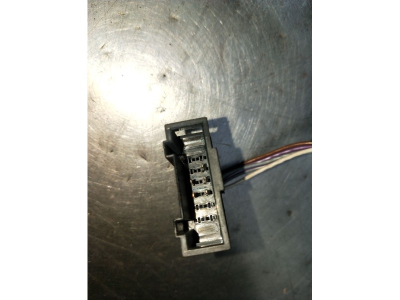 Recambio de retrovisor izquierdo para volkswagen golf iv (1j1) 1.6 16v referencia OEM IAM  ELÉCTRICO 1998