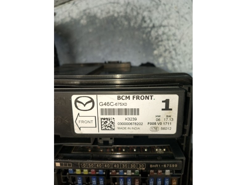 Recambio de caja reles / fusibles para mazda 3 lim. () center-line referencia OEM IAM 030000678202 G46C675X0 2014