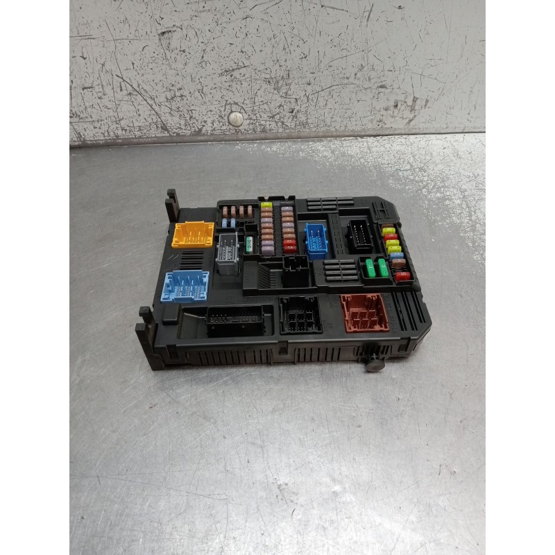 Recambio de caja reles / fusibles para peugeot 308 ii (lb_, lp_, lw_, lh_, l3_) 1.5 bluehdi 130 referencia OEM IAM 9832880280 36