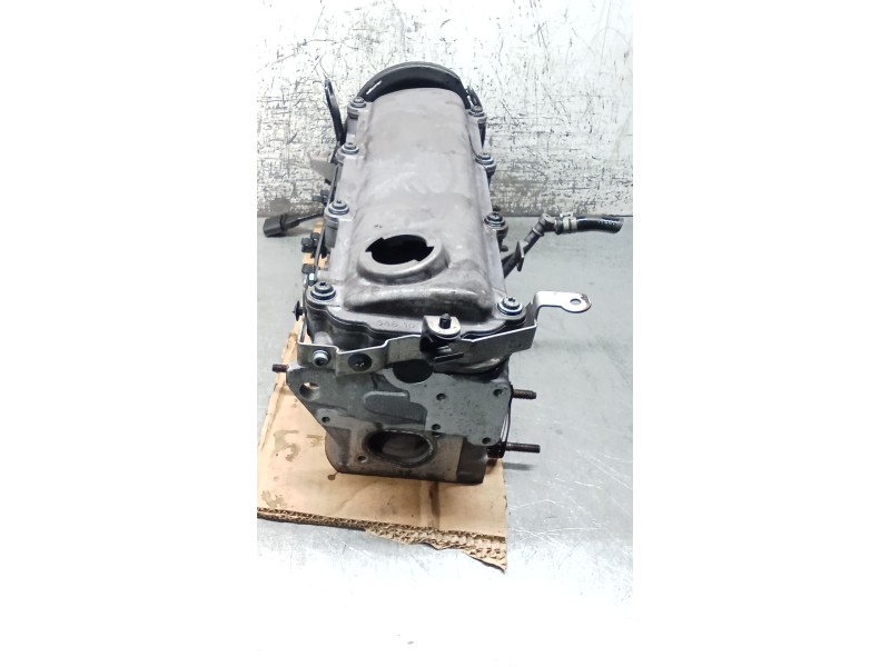 Recambio de culata para audi a3 (8l1) 1.6 referencia OEM IAM 06B103373T AVU 00