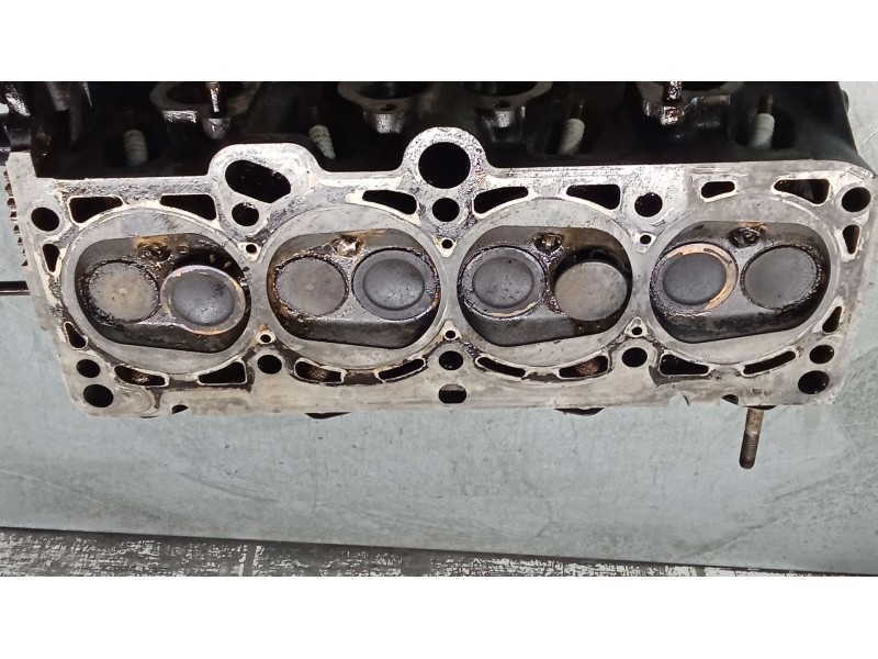 Recambio de culata para audi a3 (8l1) 1.6 referencia OEM IAM 06B103373T AVU 00