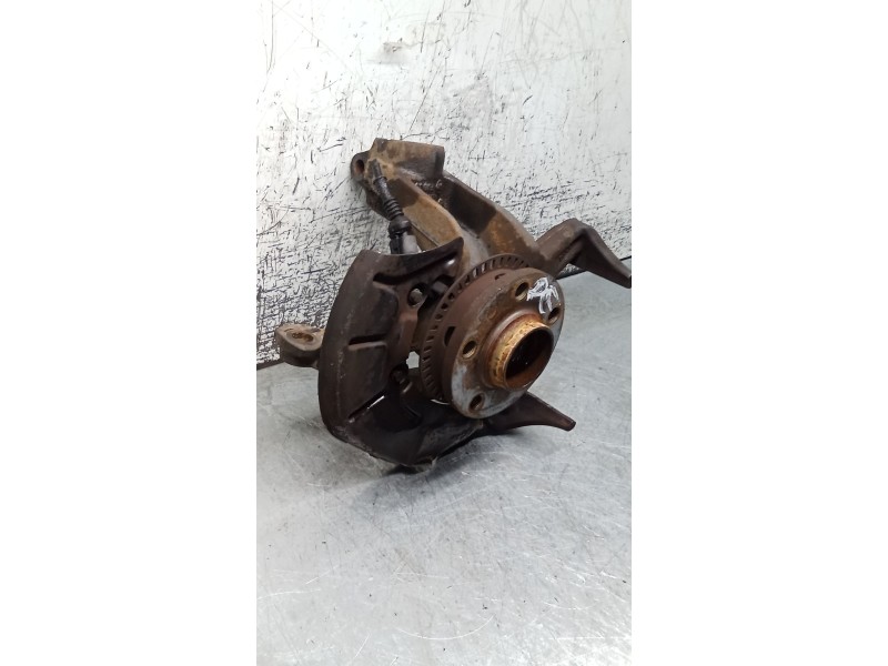 Recambio de mangueta delantera derecha para audi a3 (8l1) 1.6 referencia OEM IAM   00