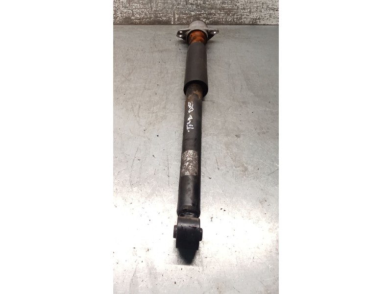 Recambio de amortiguador trasero derecho para audi a3 (8l1) 1.6 referencia OEM IAM   00