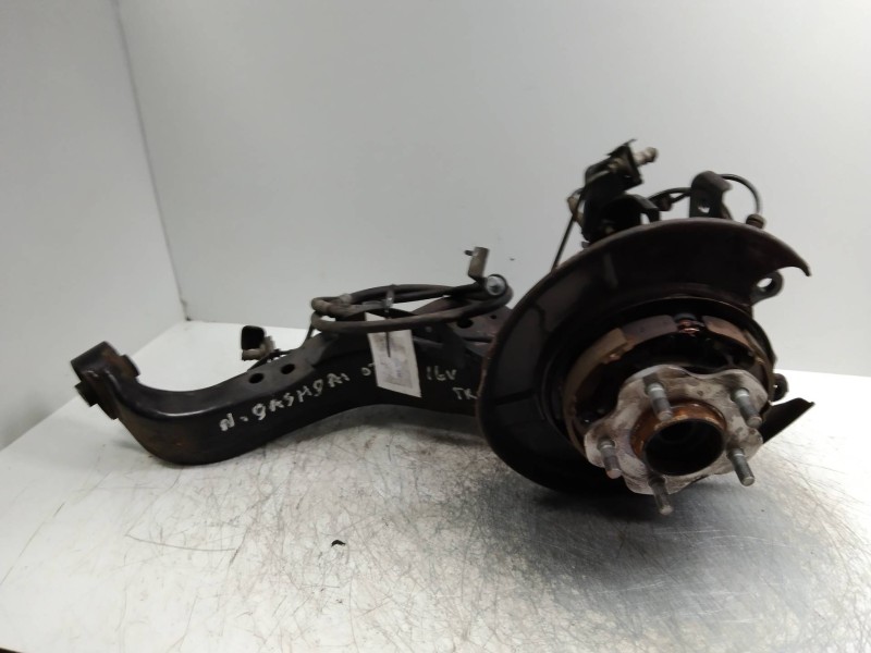 Recambio de mangueta trasera izquierda para nissan qashqai (j10) tekna referencia OEM IAM   