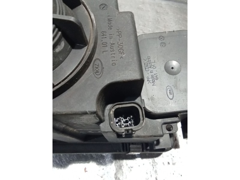 Recambio de piloto delantero izquierdo para man tgx 18.480 referencia OEM IAM   