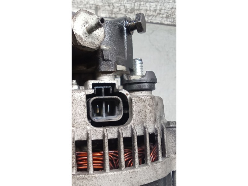 Recambio de alternador para opel corsa c (x01) 1.7 di (f08, f68) referencia OEM IAM F867792 INCORPORA DEPRESOR 01 100A