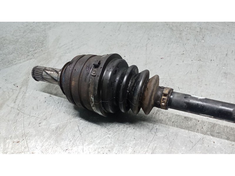 Recambio de transmision delantera izquierda para opel corsa c (x01) 1.7 di (f08, f68) referencia OEM IAM   01