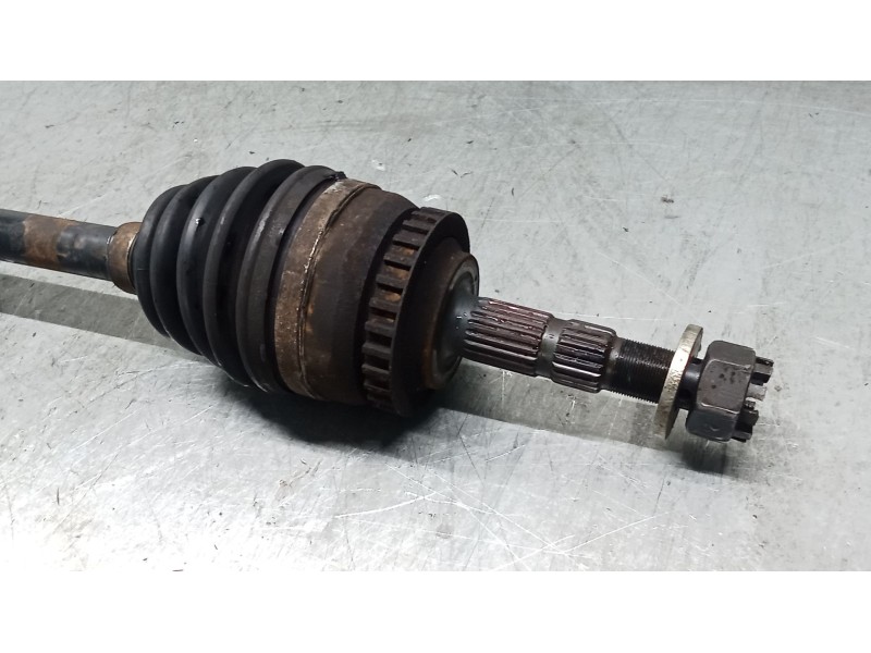 Recambio de transmision delantera izquierda para opel corsa c (x01) 1.7 di (f08, f68) referencia OEM IAM   01