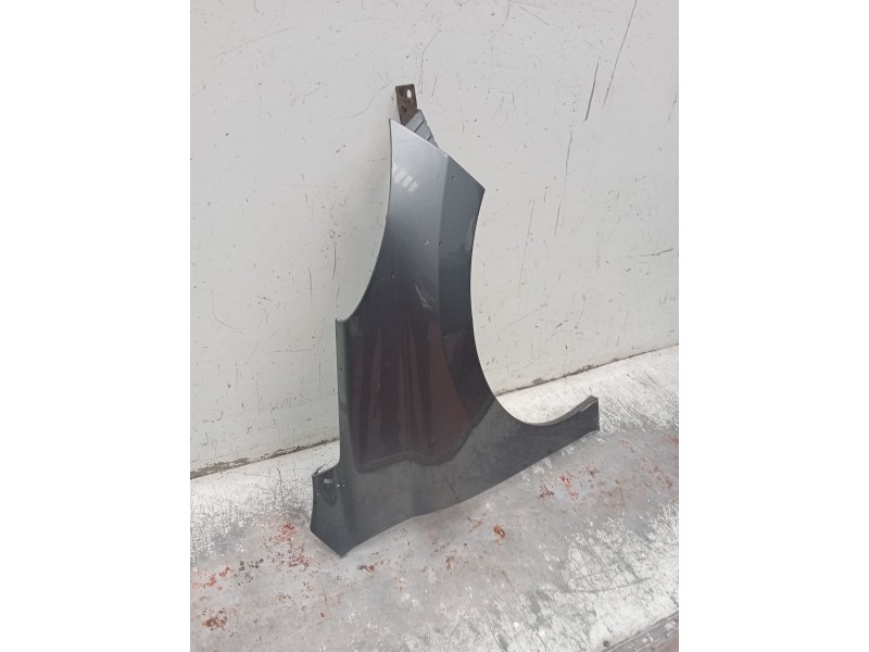 Recambio de aleta delantera derecha para peugeot 207/207+ (wa_, wc_) 1.6 hdi referencia OEM IAM   2009