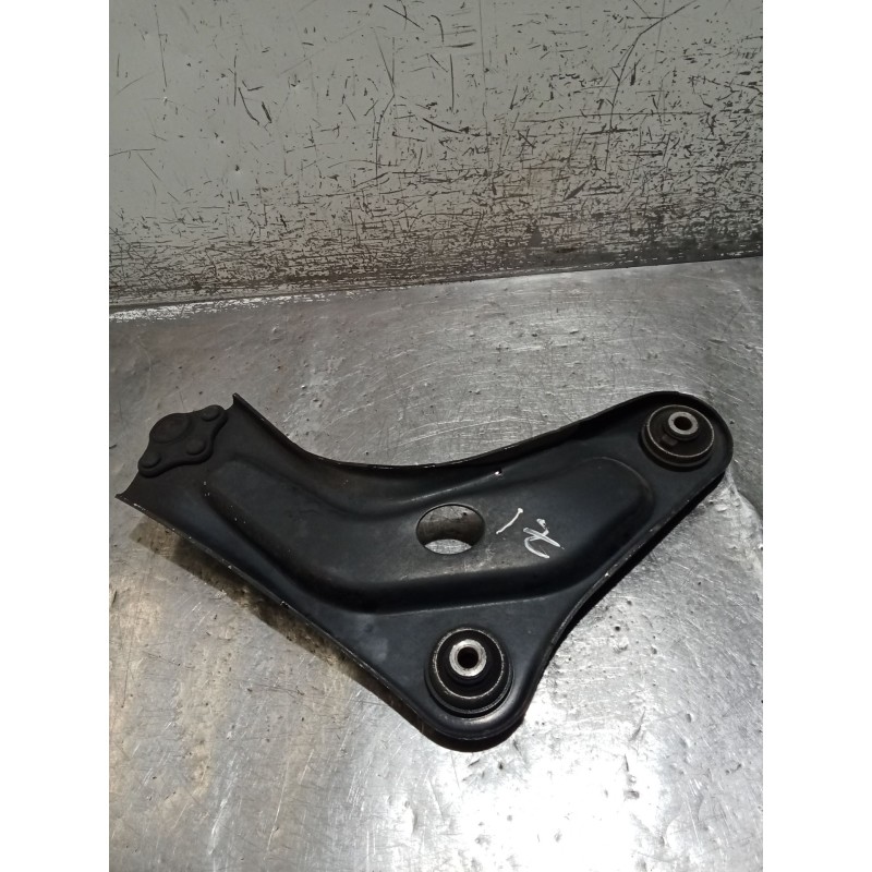 Recambio de brazo suspension inferior delantero izquierdo para peugeot 207/207+ (wa_, wc_) 1.6 hdi referencia OEM IAM   
