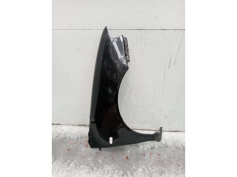 Recambio de aleta delantera derecha para audi a3 (8l1) 1.6 referencia OEM IAM   2000