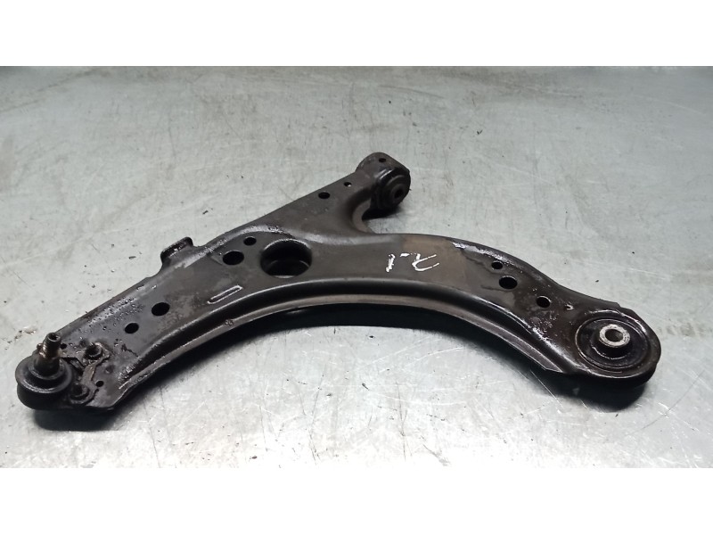 Recambio de brazo suspension inferior delantero izquierdo para audi a3 (8l1) 1.6 referencia OEM IAM   00