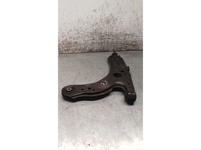 Recambio de brazo suspension inferior delantero izquierdo para audi a3 (8l1) 1.6 referencia OEM IAM   00