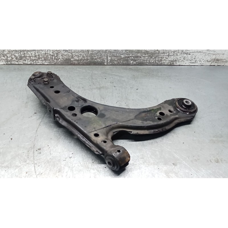 Recambio de brazo suspension inferior delantero izquierdo para audi a3 (8l1) 1.6 referencia OEM IAM   00