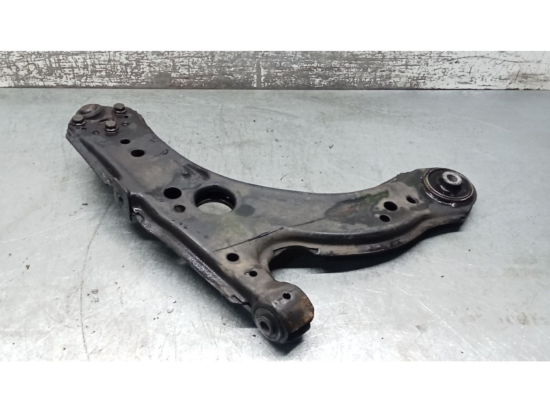 Recambio de brazo suspension inferior delantero izquierdo para audi a3 (8l1) 1.6 referencia OEM IAM   00