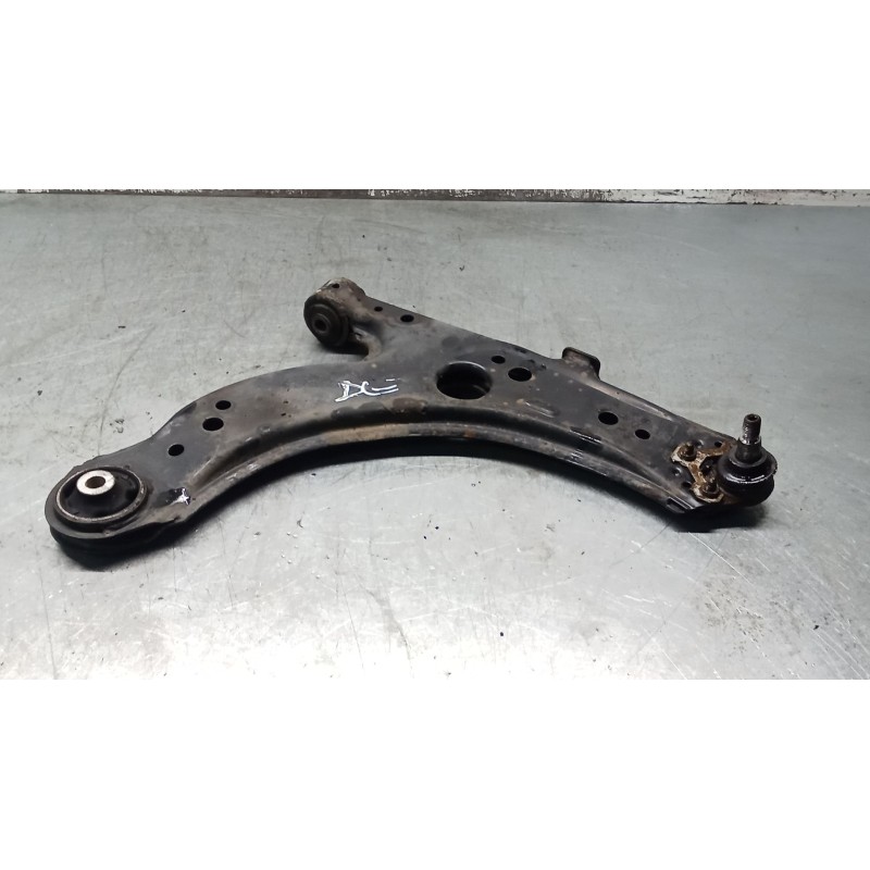Recambio de brazo suspension inferior delantero derecho para audi a3 (8l1) 1.6 referencia OEM IAM   00