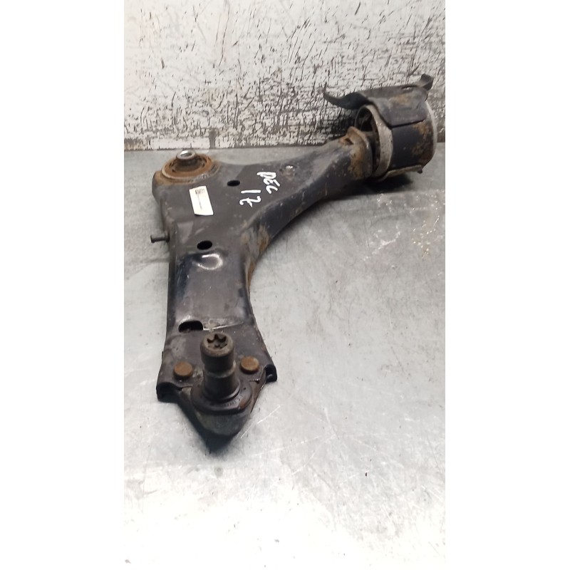 Recambio de brazo suspension inferior delantero izquierdo para land rover discovery sport (l550) 2.0 d 4x4 referencia OEM IAM   