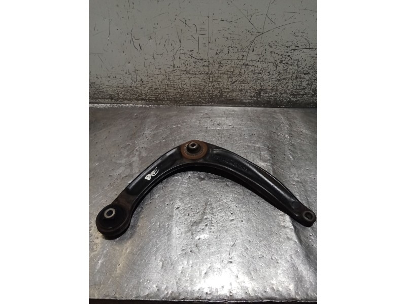 Recambio de brazo suspension inferior delantero derecho para citroën c4 picasso i monospace (ud_) 2.0 i 16v referencia OEM IAM  