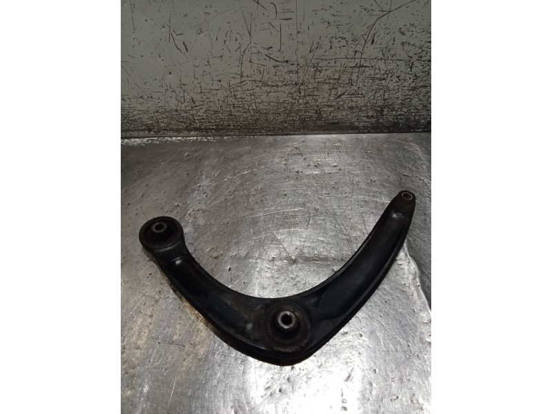 Recambio de brazo suspension inferior delantero derecho para citroën c4 picasso i monospace (ud_) 2.0 i 16v referencia OEM IAM  