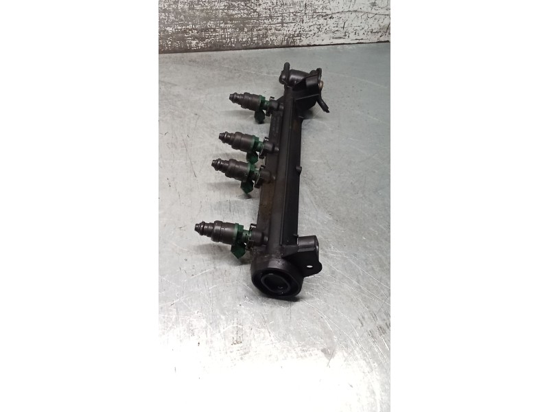 Recambio de rampa inyectora para audi a3 (8l1) 1.6 referencia OEM IAM 06A133317A  00