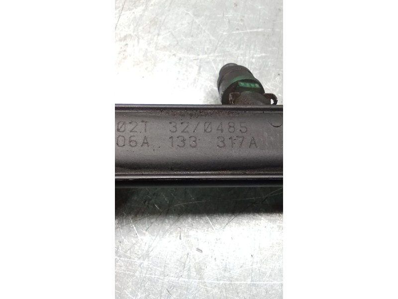 Recambio de rampa inyectora para audi a3 (8l1) 1.6 referencia OEM IAM 06A133317A  00