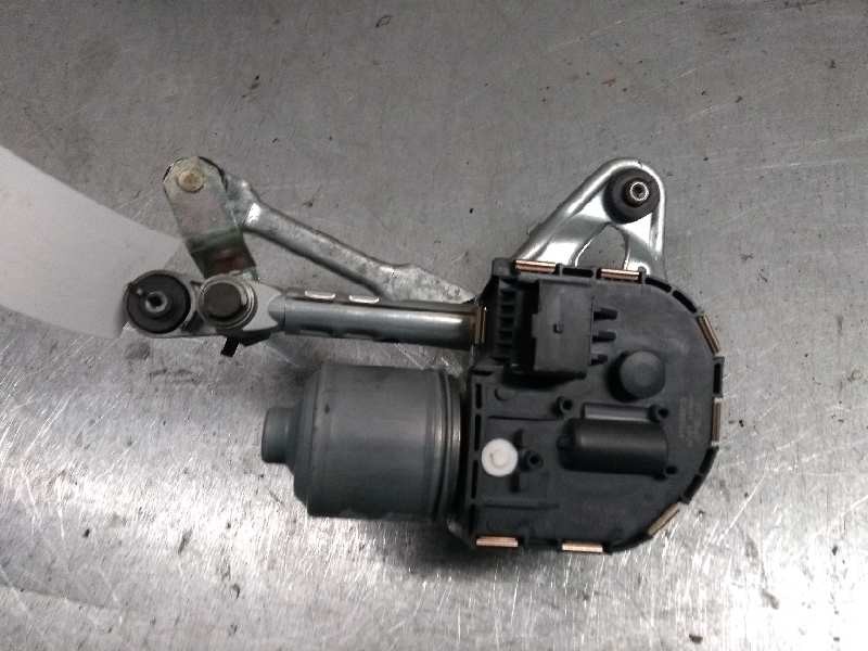 Recambio de motor limpia delantero para peugeot 3008 2.0 16v hdi fap cat (rhe / dw10cted4) referencia OEM IAM 1397220579 DERECHO