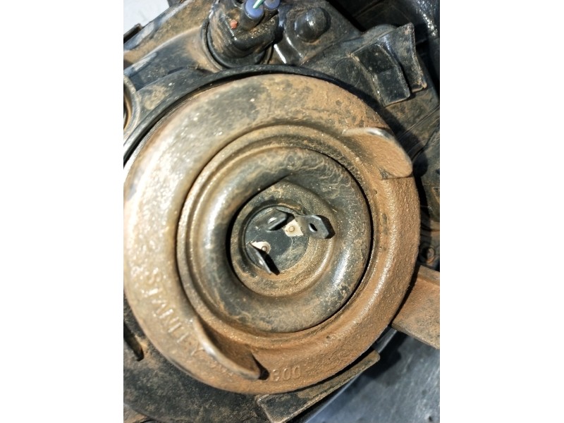 Recambio de faro derecho para mitsubishi l200 / triton (ka_t, kb_t) 2.5 di-d 4wd (kb4t) referencia OEM IAM   2005