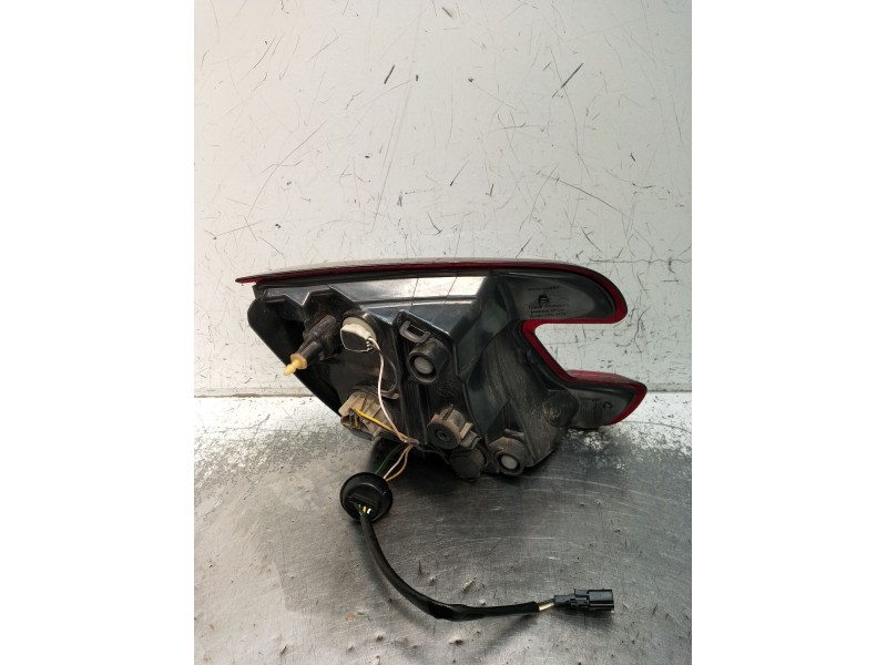 Recambio de piloto trasero derecho interior para renault megane iii grandtour (kz0/1) 1.6 16v (kz0u, kz1b, kz1u) referencia OEM 