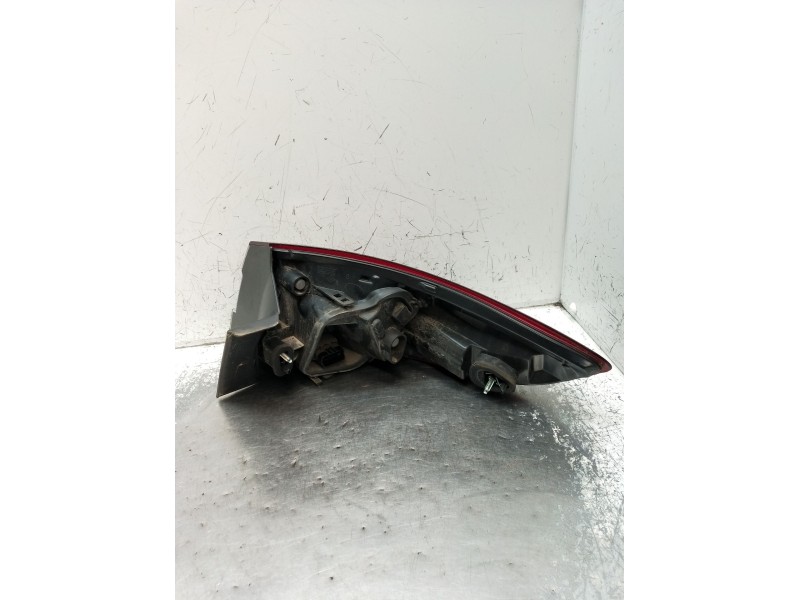 Recambio de piloto trasero izquierdo para renault megane iii grandtour (kz0/1) 1.6 16v (kz0u, kz1b, kz1u) referencia OEM IAM 265