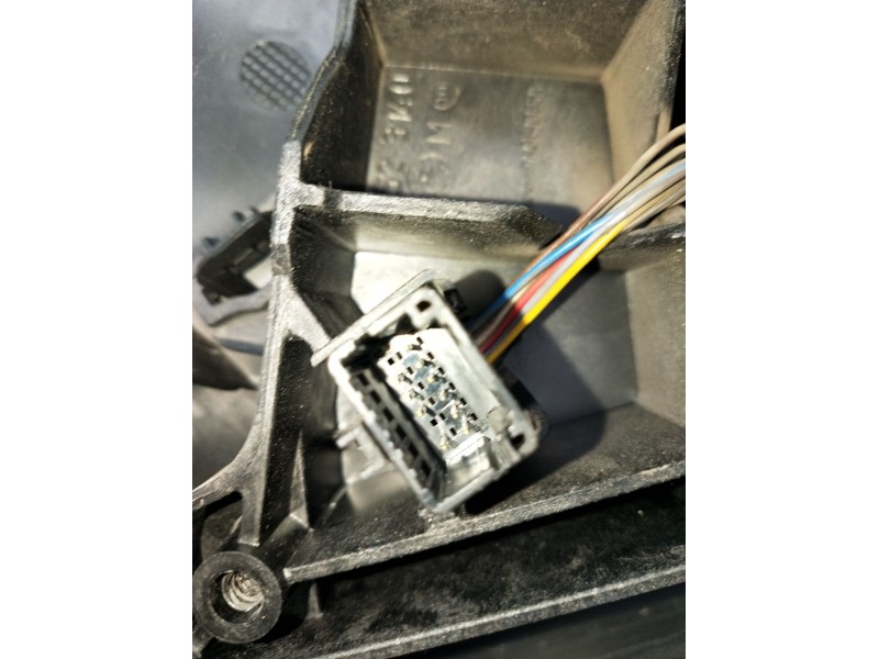 Recambio de retrovisor izquierdo para renault megane iii grandtour (kz0/1) 1.6 16v (kz0u, kz1b, kz1u) referencia OEM IAM  ELÉCTR