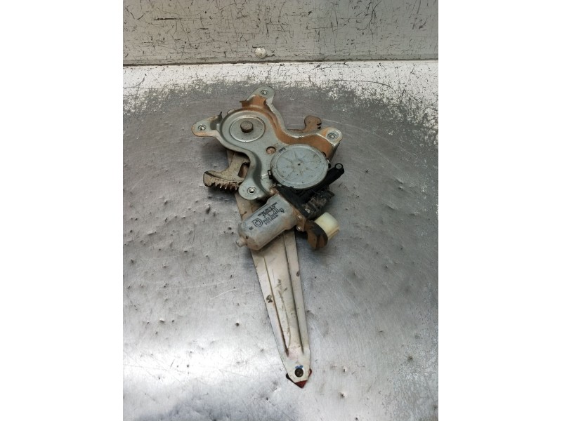 Recambio de elevalunas trasero izquierdo para mitsubishi l200 / triton (ka_t, kb_t) 2.5 di-d 4wd (kb4t) referencia OEM IAM AE062