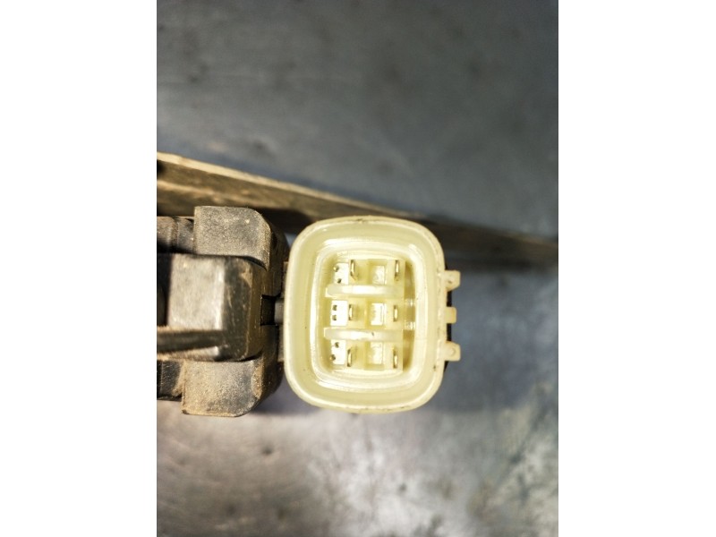 Recambio de elevalunas trasero izquierdo para mitsubishi l200 / triton (ka_t, kb_t) 2.5 di-d 4wd (kb4t) referencia OEM IAM AE062