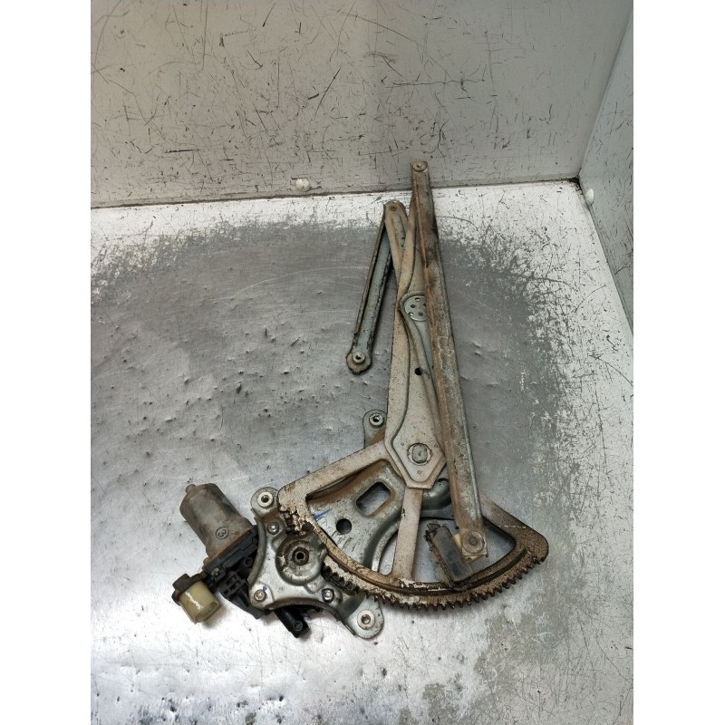 Recambio de elevalunas delantero izquierdo para mitsubishi l200 / triton (ka_t, kb_t) 2.5 di-d 4wd (kb4t) referencia OEM IAM  5P