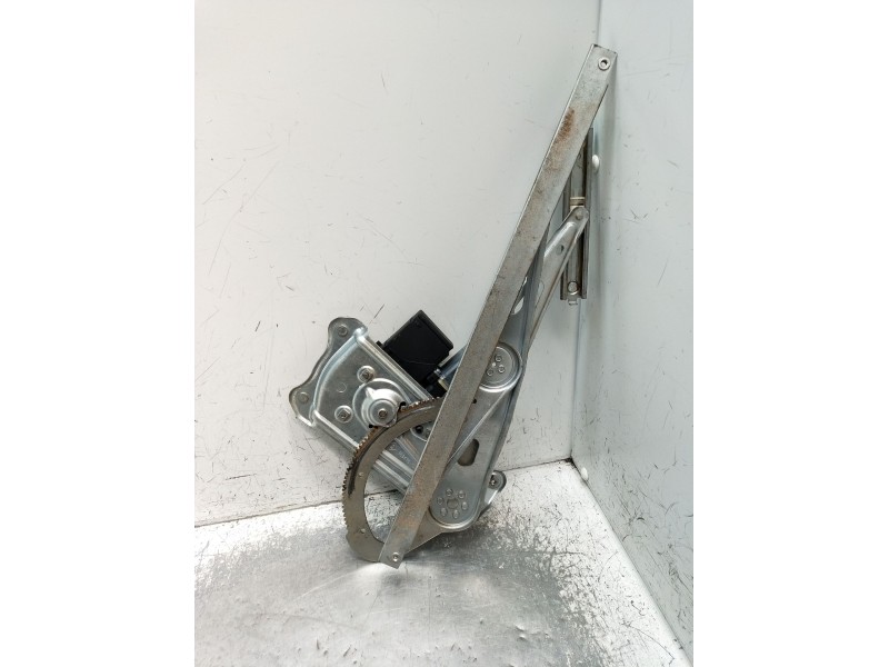Recambio de elevalunas delantero derecho para renault megane iii grandtour (kz0/1) 1.6 16v (kz0u, kz1b, kz1u) referencia OEM IAM