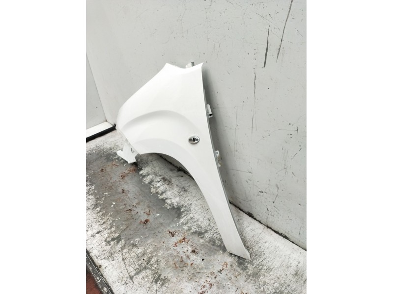 Recambio de aleta delantera izquierda para opel combo e tour / life (k9) 1.5 referencia OEM IAM   