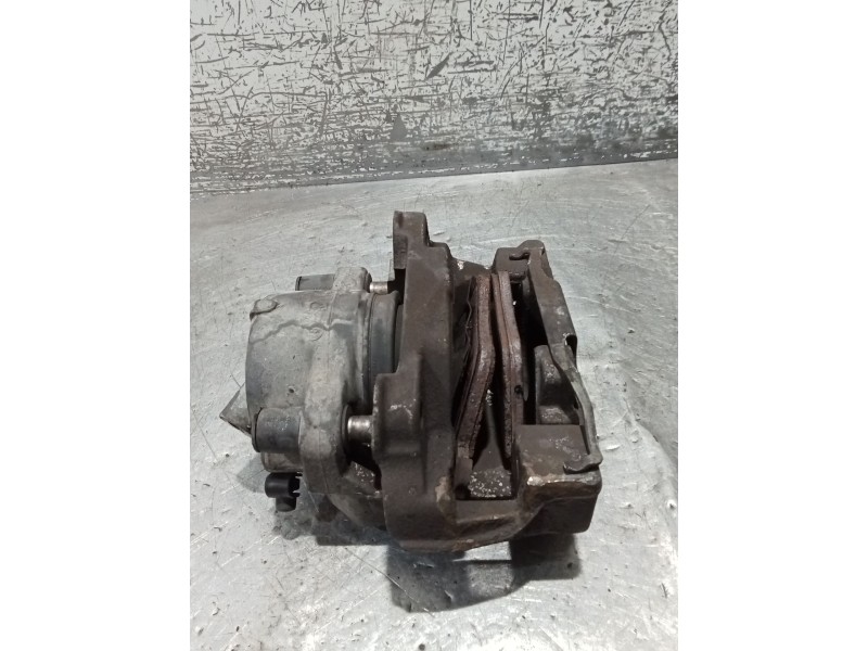 Recambio de pinza freno delantera derecha para bmw 5 (e39) 528 i referencia OEM IAM   95