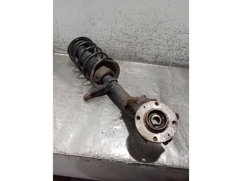 Recambio de mangueta delantera derecha para peugeot 106 ii (1a_, 1c_) 1.5 d referencia OEM IAM  CONICO 96